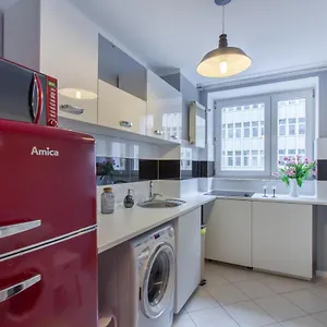 Clicktheflat Zurawia Street Vendégház